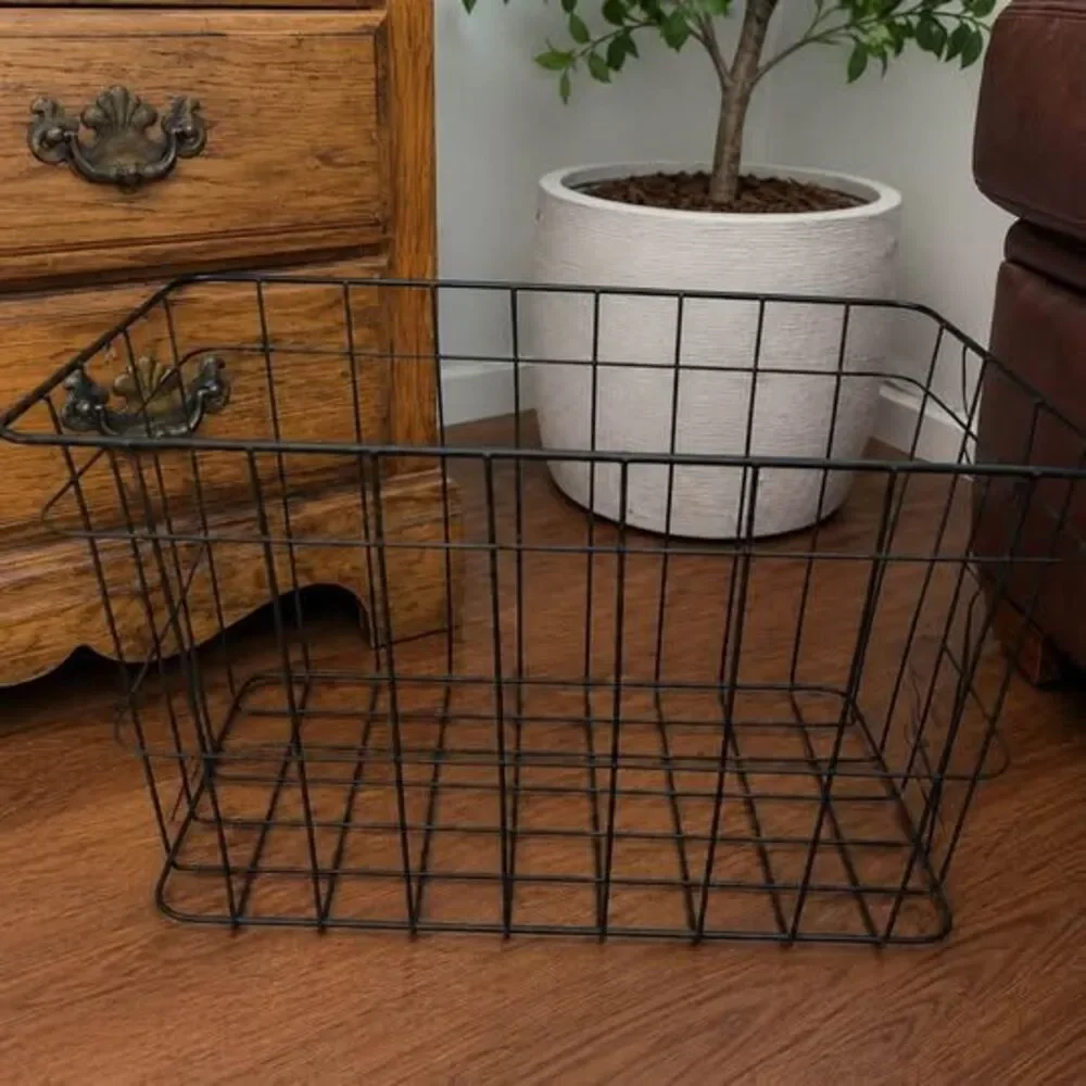 Black Wire Storage Basket : $10